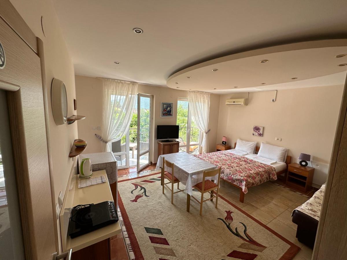 Villa Alla Bed And Breakfast Herceg Novi Luaran gambar
