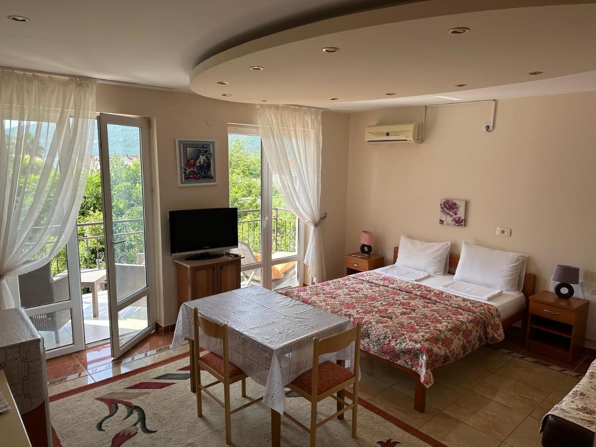 Villa Alla Bed And Breakfast Herceg Novi Luaran gambar